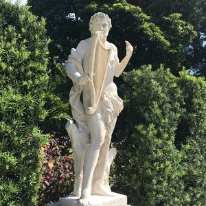 Meet your Posher, Lia